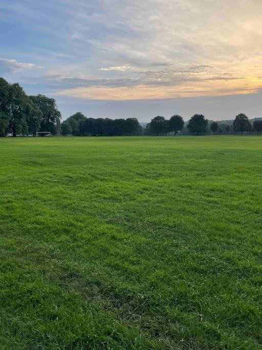 Garden Of Eden 1 Bedroom Flat In Fishponds Bristol Bagian luar foto
