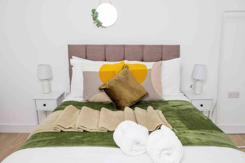 Garden Of Eden 1 Bedroom Flat In Fishponds Bristol Bagian luar foto